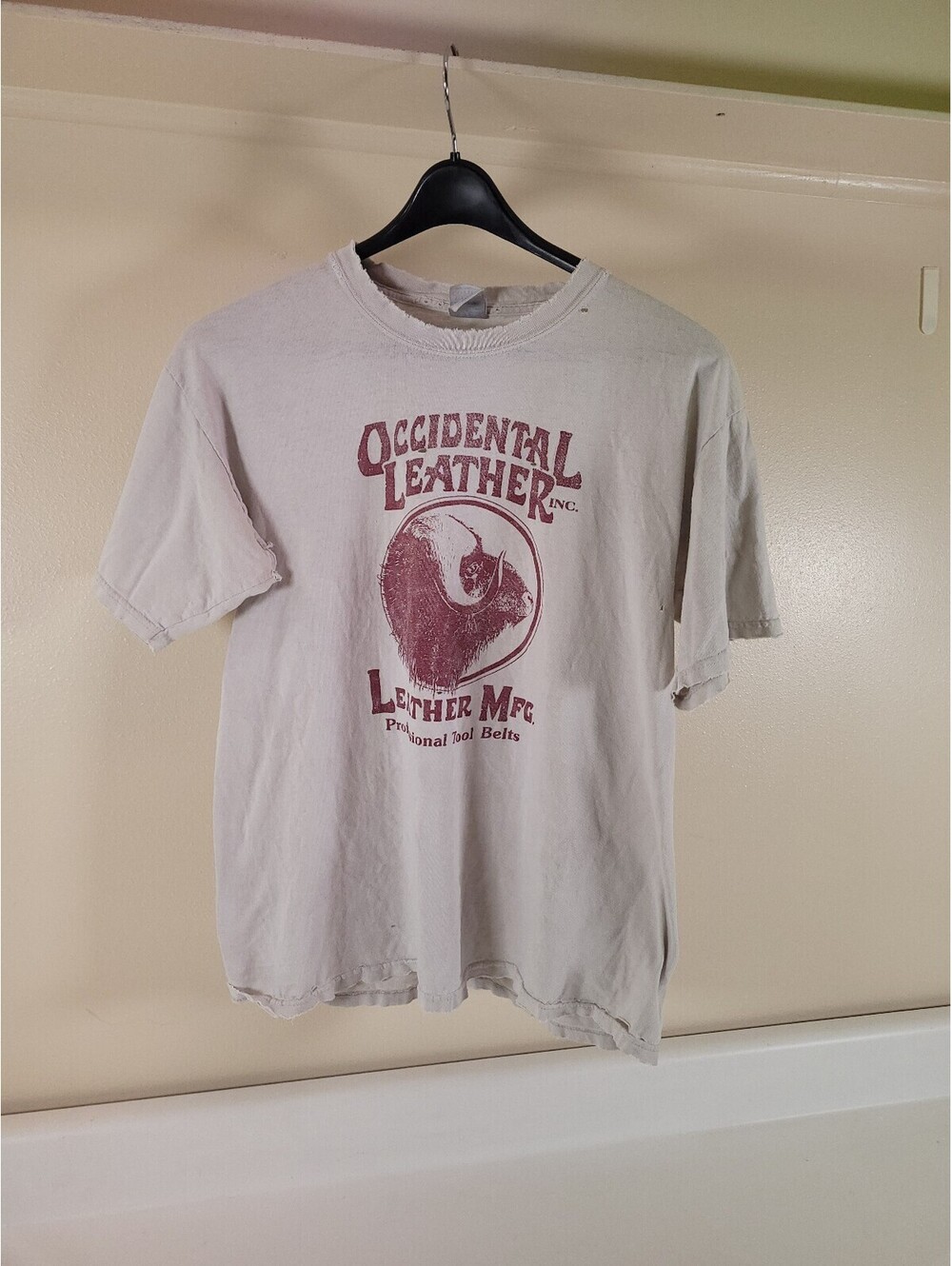 Thrashed vintage t shirt white occidental leather size large